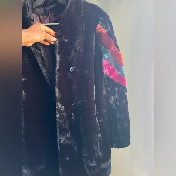 Retro Black Faux Fur Long Sleeve Hook Closure Coat - Picture 3 of 9